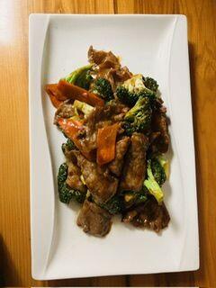 Broccoli W. Beef