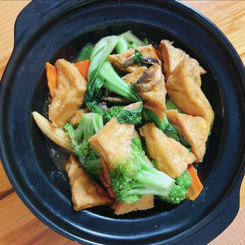 Tofu & Mix Vegetable In Clay Pot