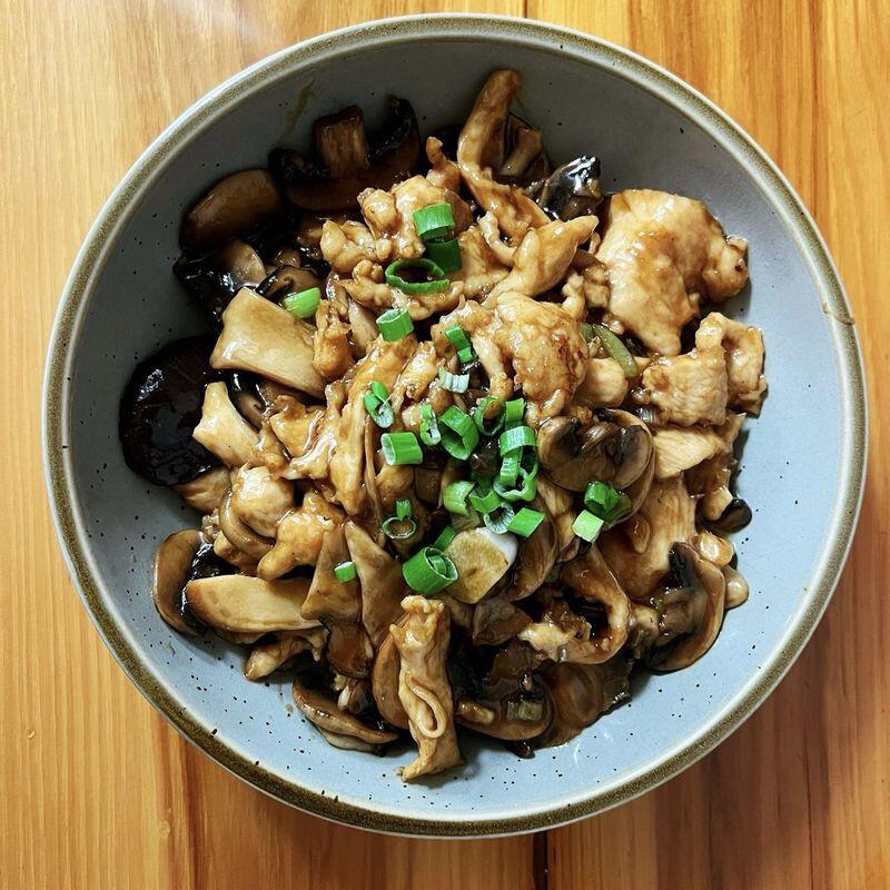 Chicken Three Kinds Of Mushroom
